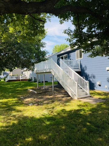 1032 Glade view Court, Saint Cloud, MN 56303