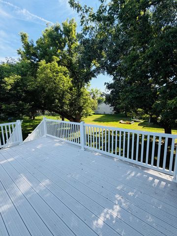 1032 Glade view Court, Saint Cloud, MN 56303