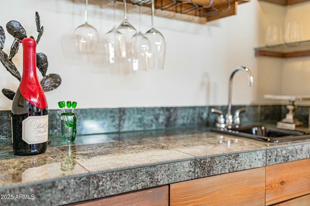 10214 E OLD TRAIL Road, Scottsdale, AZ 85262