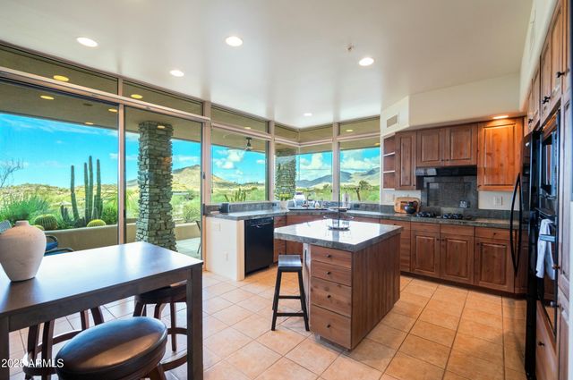 10214 E OLD TRAIL Road, Scottsdale, AZ 85262