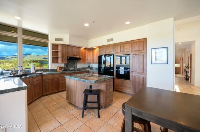 10214 E OLD TRAIL Road, Scottsdale, AZ 85262