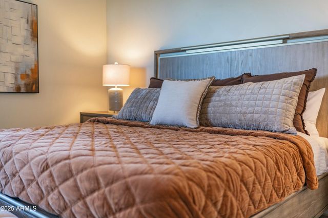 10214 E OLD TRAIL Road, Scottsdale, AZ 85262