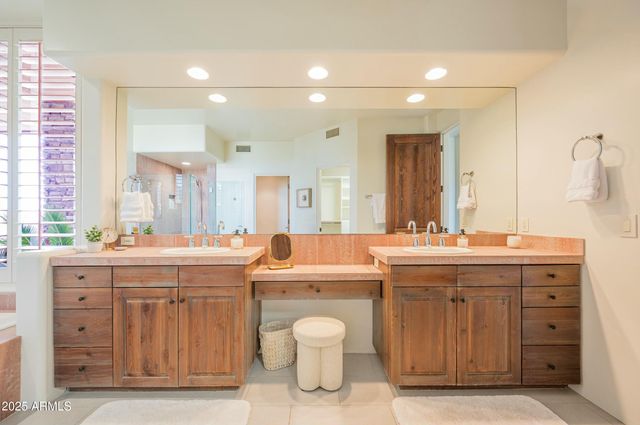 10214 E OLD TRAIL Road, Scottsdale, AZ 85262