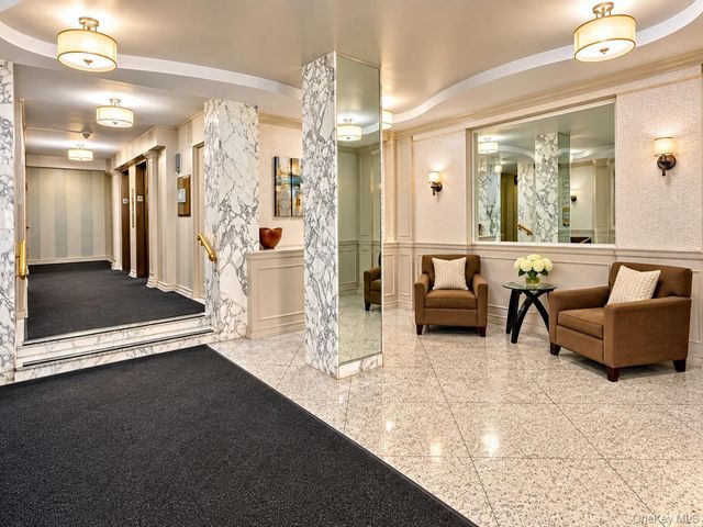 30 Lake Street 8D, White Plains, NY 10603