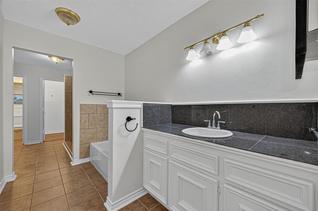 3122 Kueck Road, Rosenberg, TX 77471