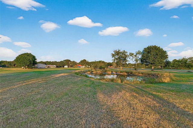 3122 Kueck Road, Rosenberg, TX 77471