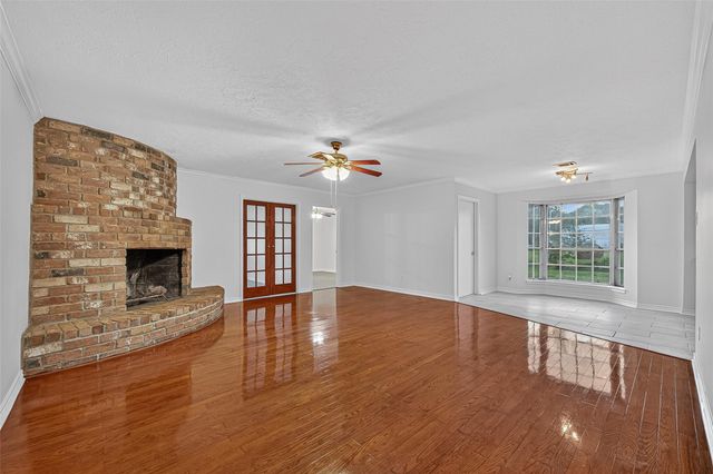 3122 Kueck Road, Rosenberg, TX 77471