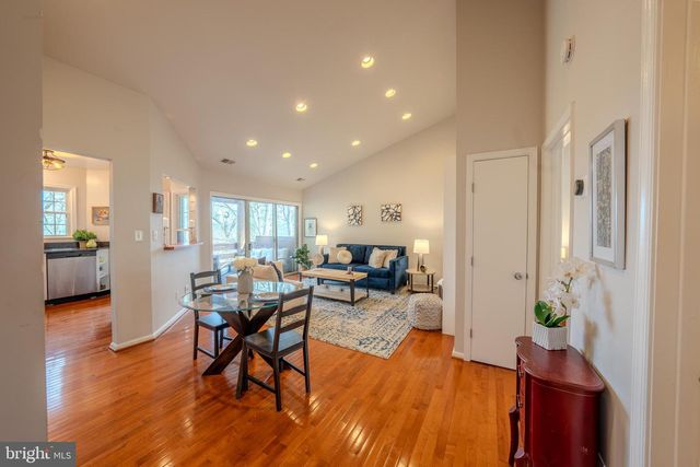 11168 BEAVER TRAIL CT, Reston, VA 20191