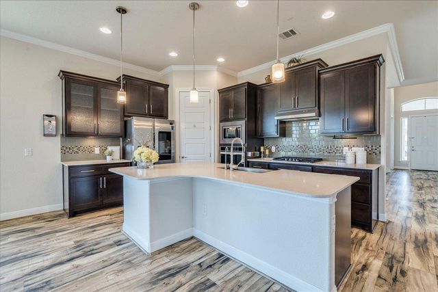709 Kingston PL, Cedar Park, TX 78613