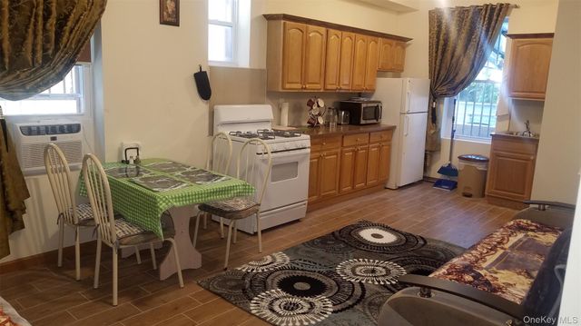 92 Brighton 11th Street, Brooklyn, NY 11235