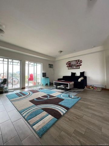 92 Brighton 11th Street, Brooklyn, NY 11235