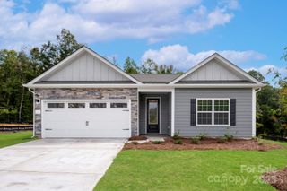 107 Tradesmen Trail, Troutman, NC 28166