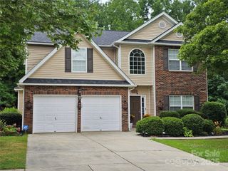 935 Wind Carved Lane, Monroe, NC 28110