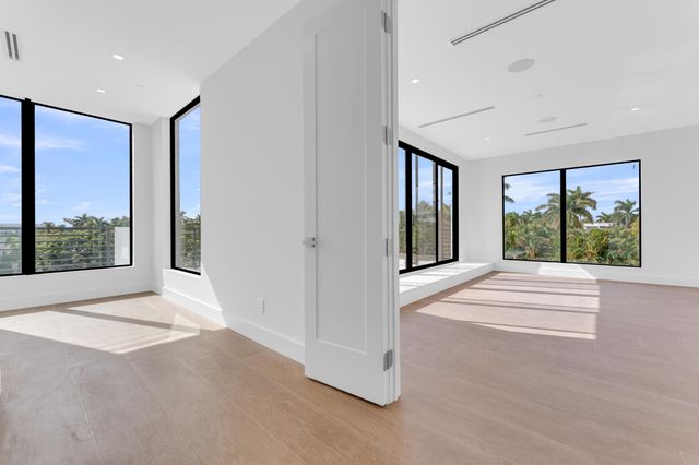913 Denery Lane, Delray Beach, FL 33483