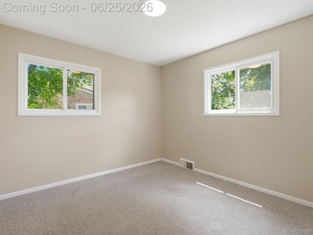 1170 Jay Avenue, York Charter Township, MI 48198