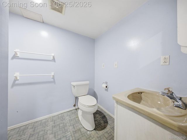 1170 Jay Avenue, York Charter Township, MI 48198