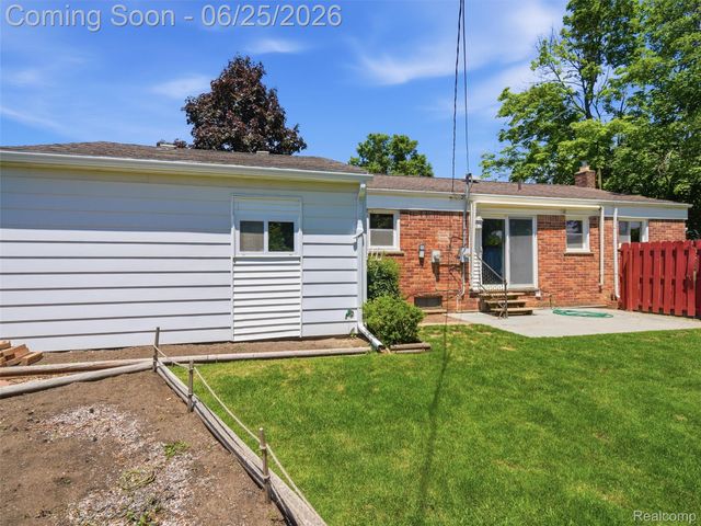 1170 Jay Avenue, York Charter Township, MI 48198