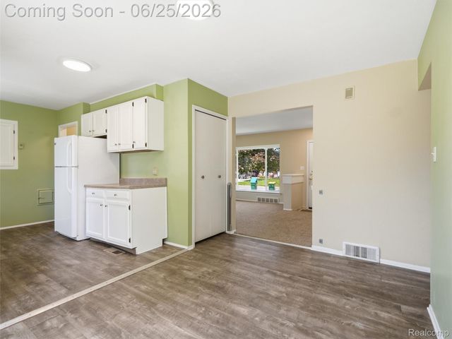 1170 Jay Avenue, York Charter Township, MI 48198