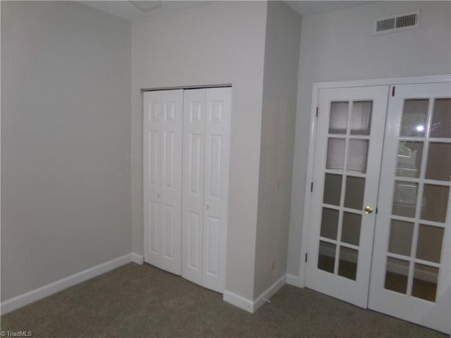 352 Meadows Circle, Winston-salem, NC 27104