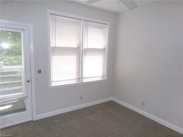 352 Meadows Circle, Winston-salem, NC 27104