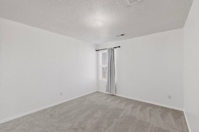 43 Avenida Jardin, Los Lunas, NM 87031