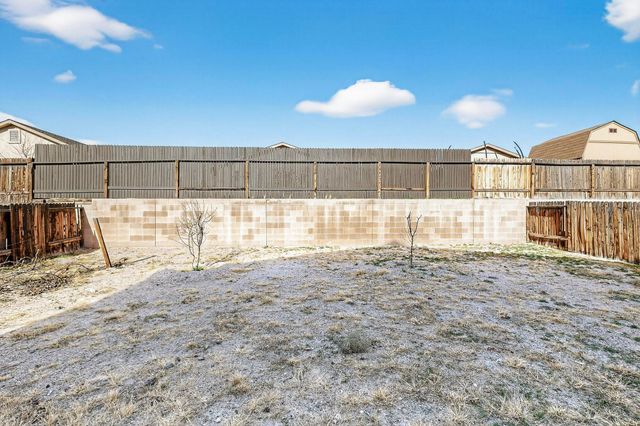 43 Avenida Jardin, Los Lunas, NM 87031