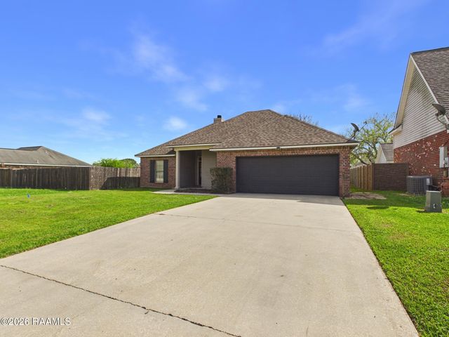 435 Chemin Metairie Road, Youngsville, LA 70592