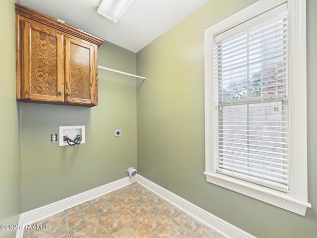 435 Chemin Metairie Road, Youngsville, LA 70592