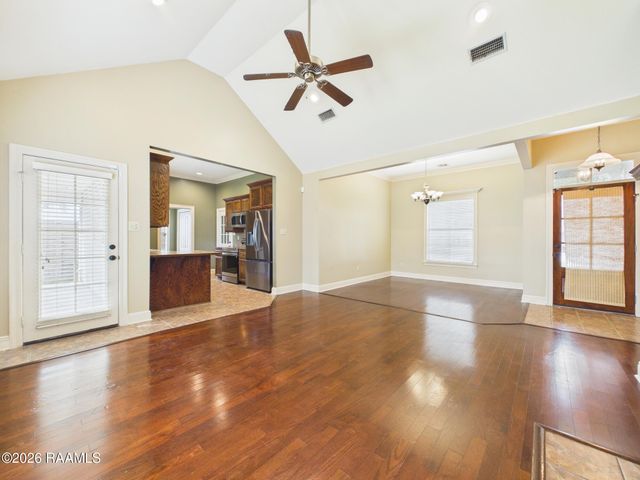 435 Chemin Metairie Road, Youngsville, LA 70592