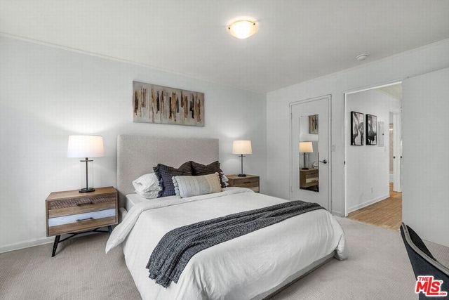 11645 Montana Avenue 216, Los Angeles, CA 90049