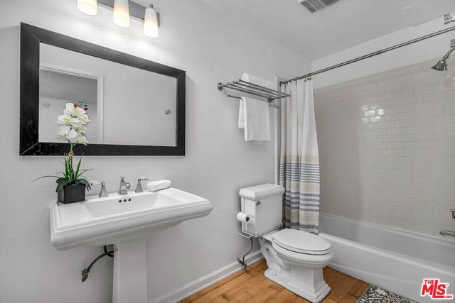 11645 Montana Avenue 216, Los Angeles, CA 90049