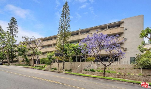 11645 Montana Avenue 216, Los Angeles, CA 90049