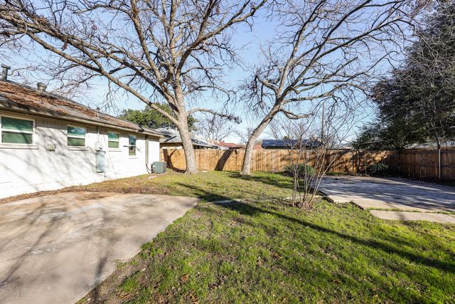 7728 Huttig Avenue, Dallas, TX 75217