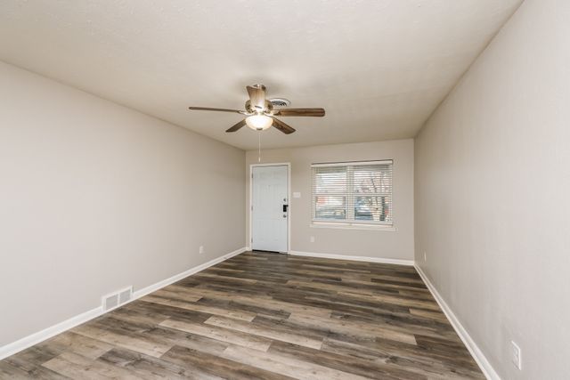 7728 Huttig Avenue, Dallas, TX 75217