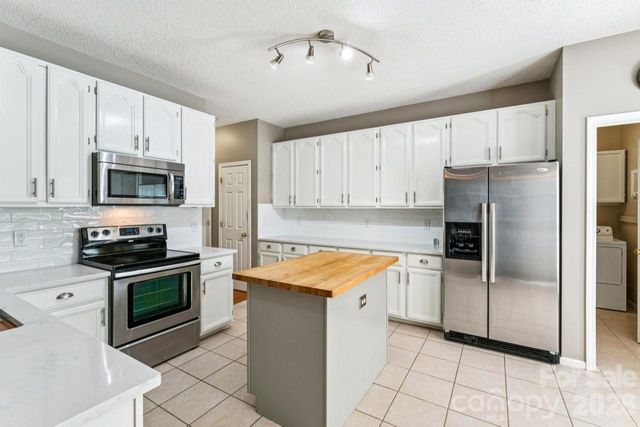 2040 Swaim Drive, Matthews, NC 28105