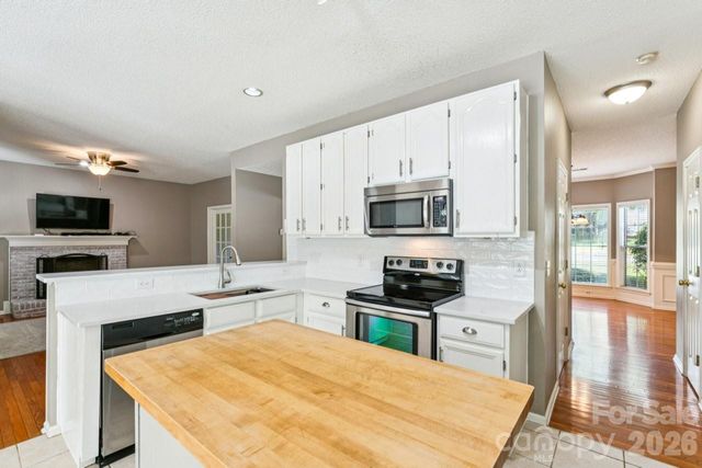 2040 Swaim Drive, Matthews, NC 28105