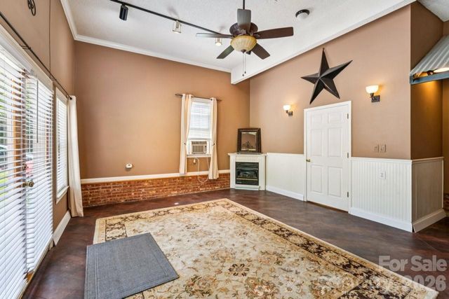 2040 Swaim Drive, Matthews, NC 28105