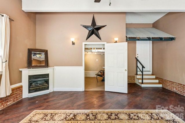 2040 Swaim Drive, Matthews, NC 28105