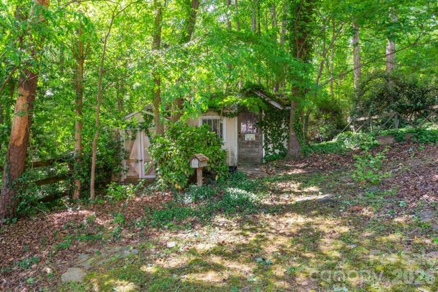 2040 Swaim Drive, Matthews, NC 28105