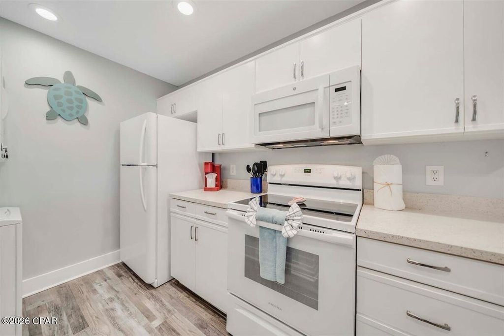 Image 13 of property listing at 520 N Richard Jackson Boulevard 2012, Panama City Beach, FL 32407