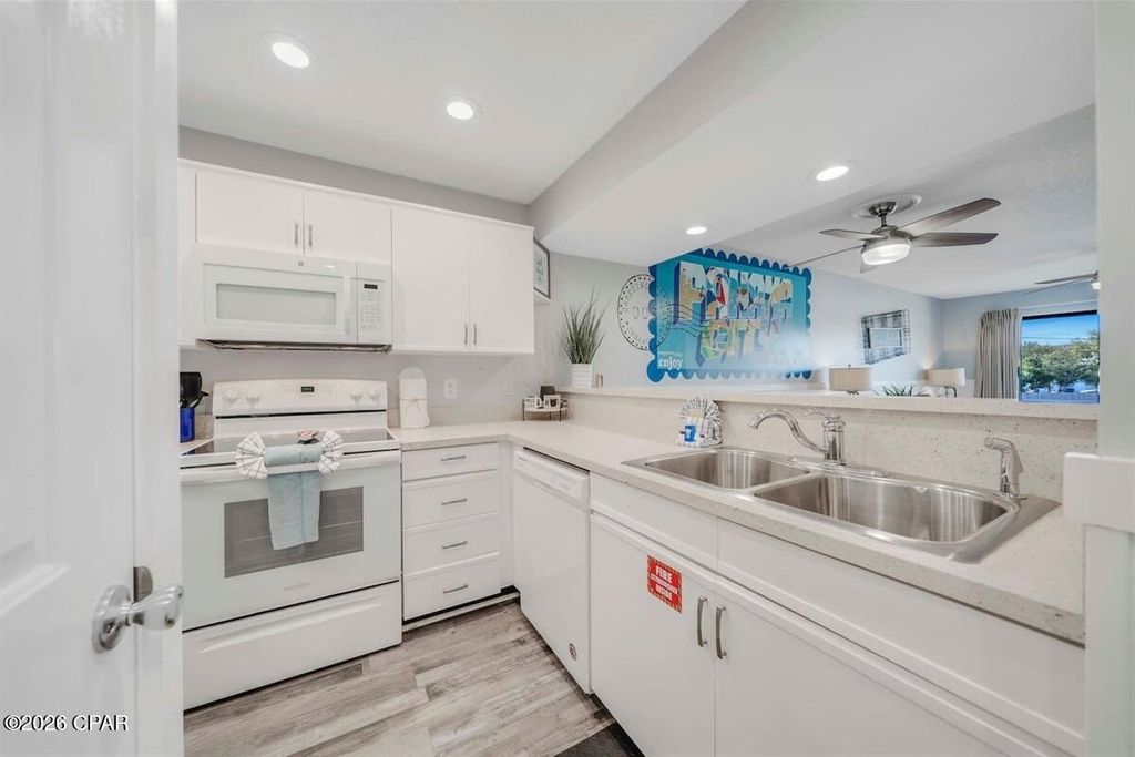 Image 14 of property listing at 520 N Richard Jackson Boulevard 2012, Panama City Beach, FL 32407