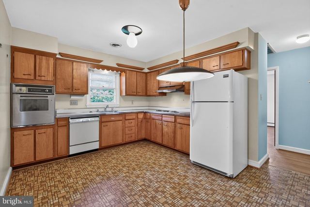 14604 PEACH ORCHARD RD, Silver Spring, MD 20905