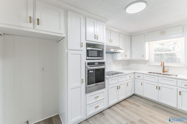 6103 Rickwood Drive, Huntsville, AL 35810