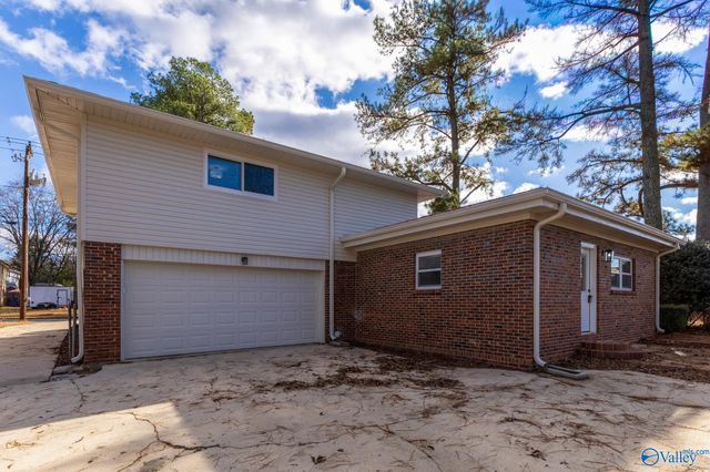 6103 Rickwood Drive, Huntsville, AL 35810