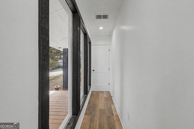 6788 E Woodridge Place, Douglasville, GA 30135