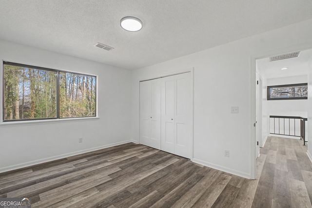 6788 E Woodridge Place, Douglasville, GA 30135