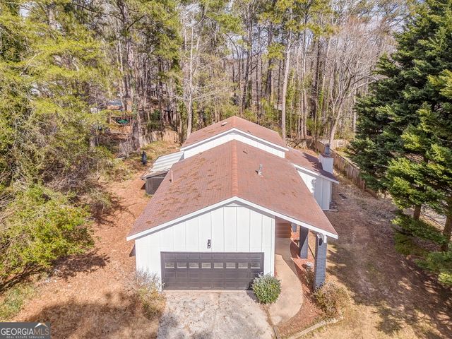 6788 E Woodridge Place, Douglasville, GA 30135