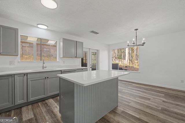 6788 E Woodridge Place, Douglasville, GA 30135