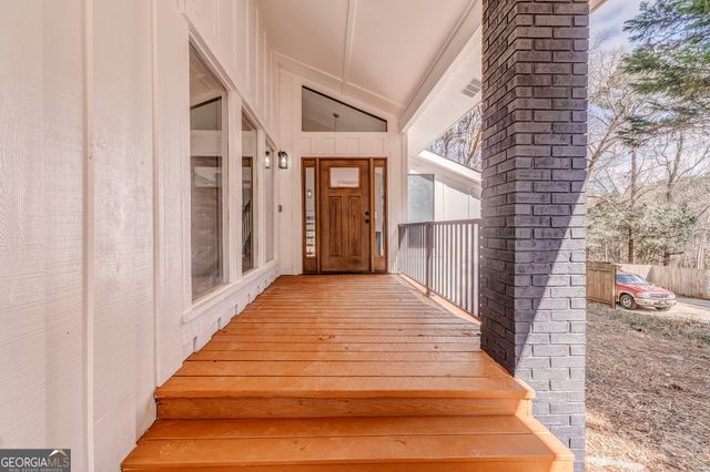 6788 E Woodridge Place, Douglasville, GA 30135