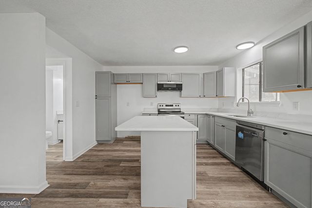 6788 E Woodridge Place, Douglasville, GA 30135